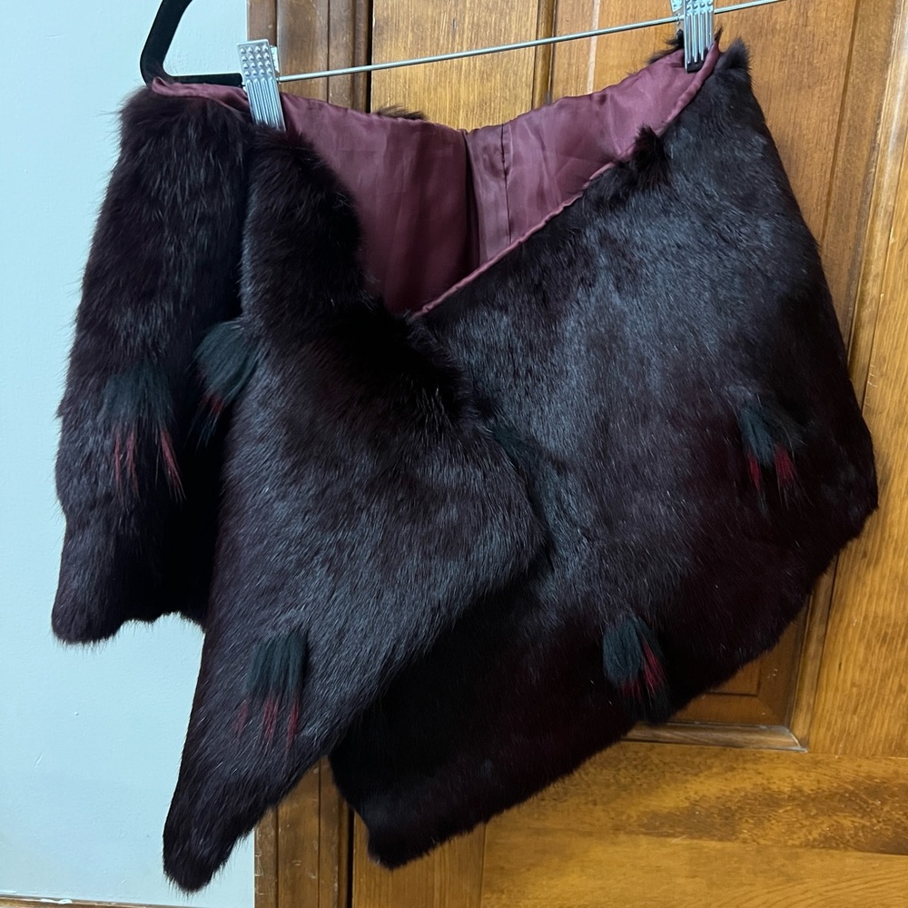 Mint condition vintage fur shall!